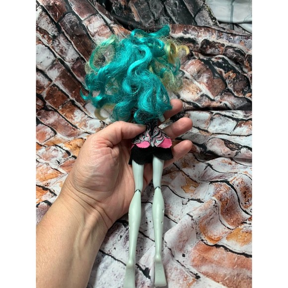 Monster High Doll Lagoona Blue Black Carpet Frights Camera Action Needs Arms - Picture 3 of 3